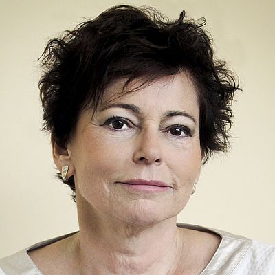 dr Teresa Brodniewicz
