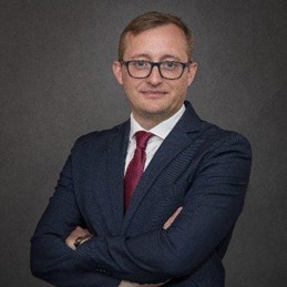 dr Mateusz Dróżdż