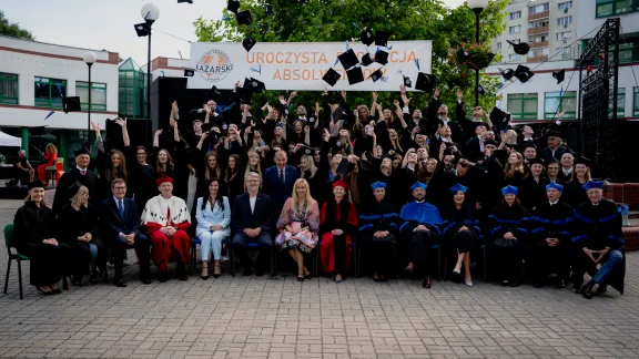 Graduacja 2024 Uczelnia Łazarskiego