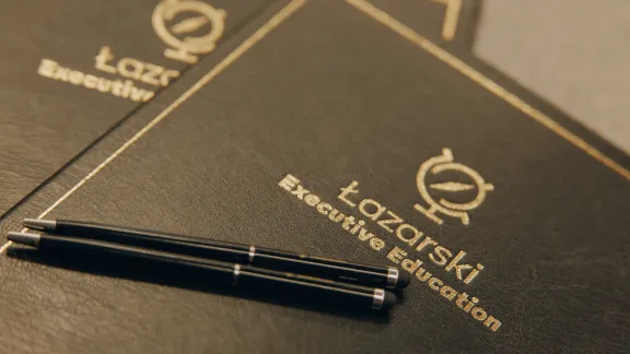 teczki Łazarski Executive Education
