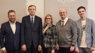 S. Tichonov, S. Ustinov, W. Marczuk, R. M. Hoffman, M. Rogalski 