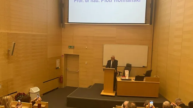 Uroczystość wręczenia księgo pamiątkowej P.Hofmańskiego