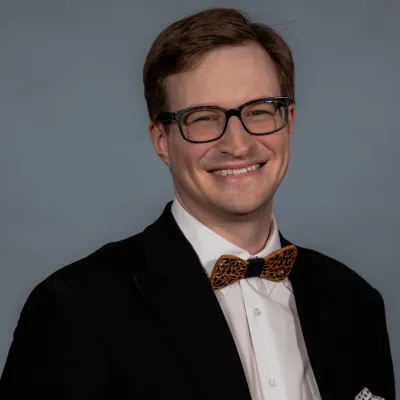Dr Mateusz Osiecki