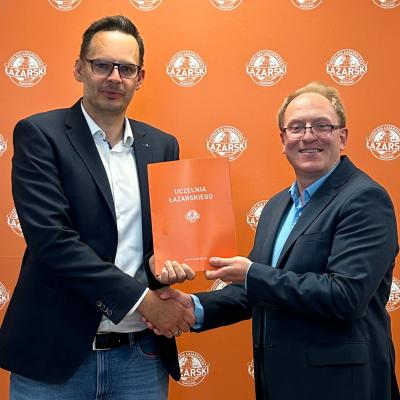 Uczelnia Łazarskiego rozpoczyna współpracę z Takeads