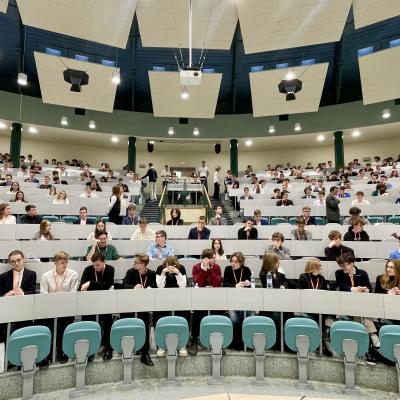Olimpiada Wiedzy o Społeczeństwie na Uczelni Łazarskiego
