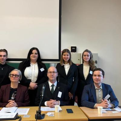 Vis Moot Team Uczelni Łazarskiego zwycięzcą Warsaw Pre Moot w kategorii Best Respondent