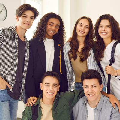The High School Founders - rozwiń swój biznesowy potencjał z Uczelnią Łazarskiego!