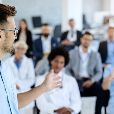 Znaczenie zasady profesjonalizmu lekarskiego – forum akademickie