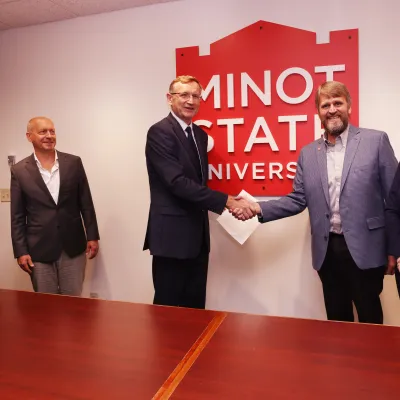 Współpraca Uczelni Łazarskiego z Minot State University (USA)