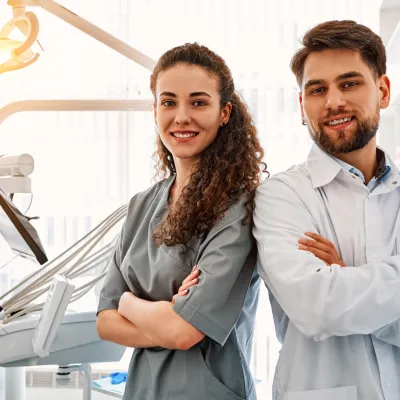 Uczelnia Łazarskiego uruchamia pierwsze w Polsce prywatne studia stomatologiczne 