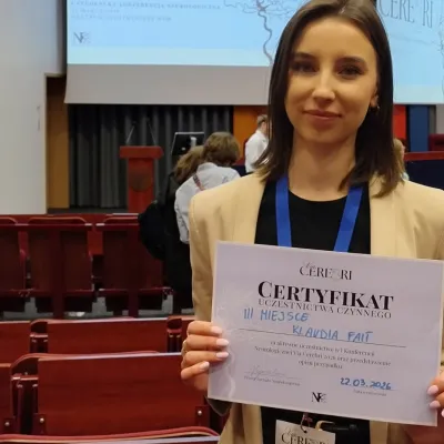 Sukces studentki kierunku lekarskiego Uczelni Łazarskiego na ogólnopolskiej konferencji neurologicznej 