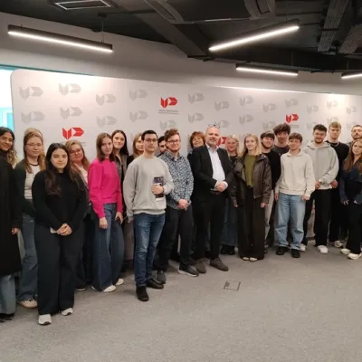 Studenci Uczelni Łazarskiego z wizytą w Urzędzie Patentowym RP