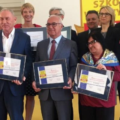 IV miejsce dla Uczelni Łazarskiego w rankingu Perspektyw 2016