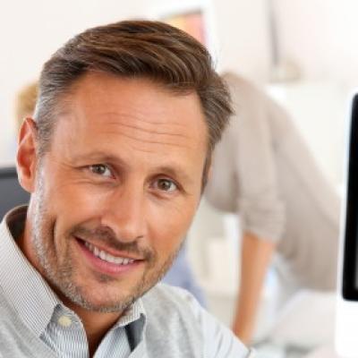Zdobądź dyplom MBA IT Uczelni Łazarskiego