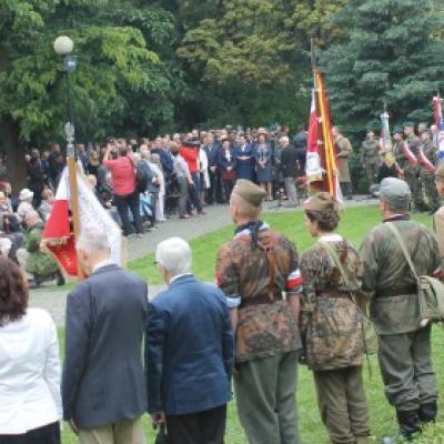 Uczelnia Łazarskiego na obchodach 72. Rocznicy wybuchu Powstania Warszawskiego.
