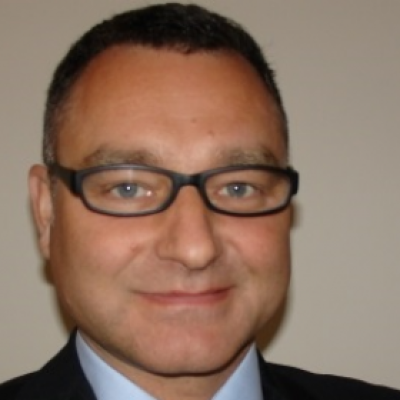 Piotr Mencina rozwija nowy kierunek studiów na Łazarskim - Kreator wizerunku publicznego