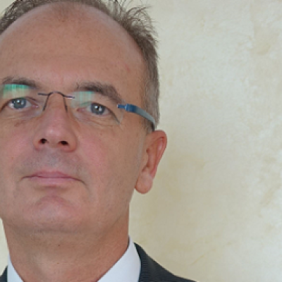 Piotr Polak rozwija na Łazarskim studia podyplomowe Strategiczne zarządzanie zakupami w firmie