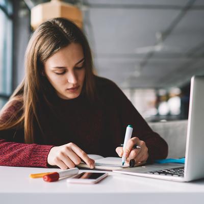 On-line classes for students of the Lazarski University