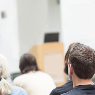 Dlaczego warto zdecydować się na studia podyplomowe?