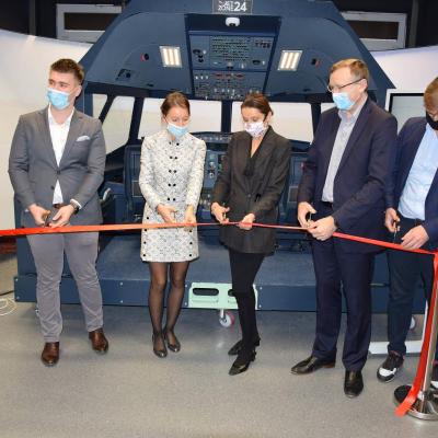 Lotnicze Centrum Symulatorowe w UŁa otwarte