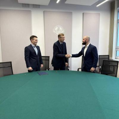 Uczelnia Łazarskiego i Fundacja LexCultura - porozumienie o współpracy podpisane