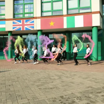 Kolorowa radość, czyli Holi w Łazarskim