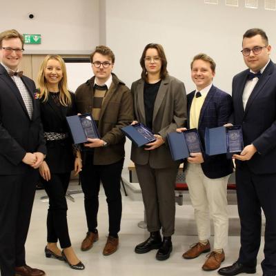 Prawo Lotnicze z Pilotażem - graduacja