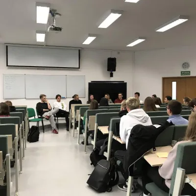 Zaskakująca jednomyślność - recenzja debat studenckich