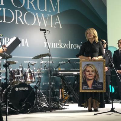 Dr Małgorzata Gałązka-Sobotka wyróżniona Portretem Polskiej Medycyny podczas XIV Forum Rynku Zdrowia