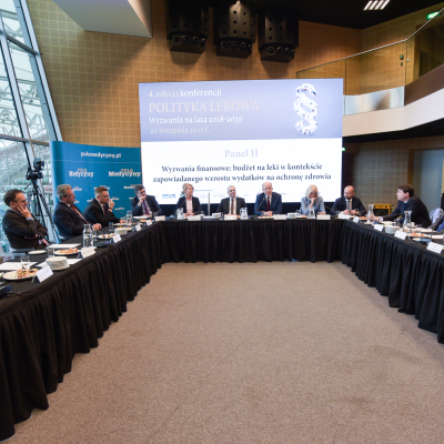 Uczelnia Łazarskiego partnerem konferencji „Polityka lekowa. Wyzwania na lata 2018-2030”