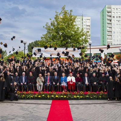 Album Absolwentów rocznika 2018/2019 jest dostępny online!