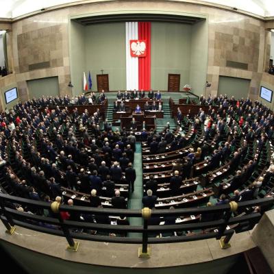 Raport - Reakcja polskiego ustawodawcy na pandemię SARS CoV-2
