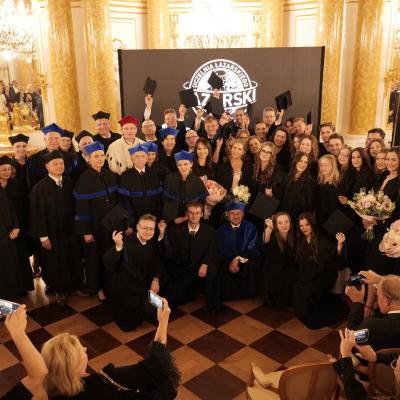 Pierwsi absolwenci Wydziału Medycznego Uczelni Łazarskiego!