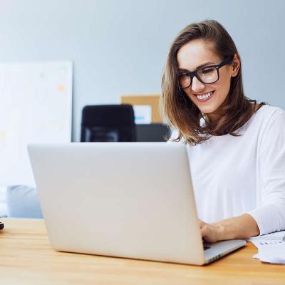 Zaproszenie na webinar „Polityka wynagradzania kadry zarządzającej i kluczowych pracowników w aspekcie dyrektywy CRD”