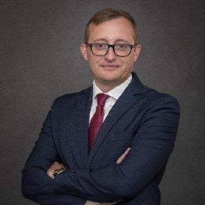dr Mateusz Dróżdż