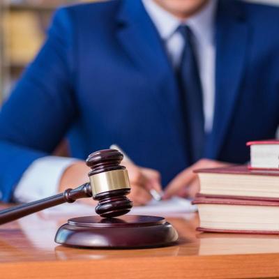 Dochodzenie należności pieniężnych na drodze sądowej - otwarte szkolenie w Poradni Prawnej
