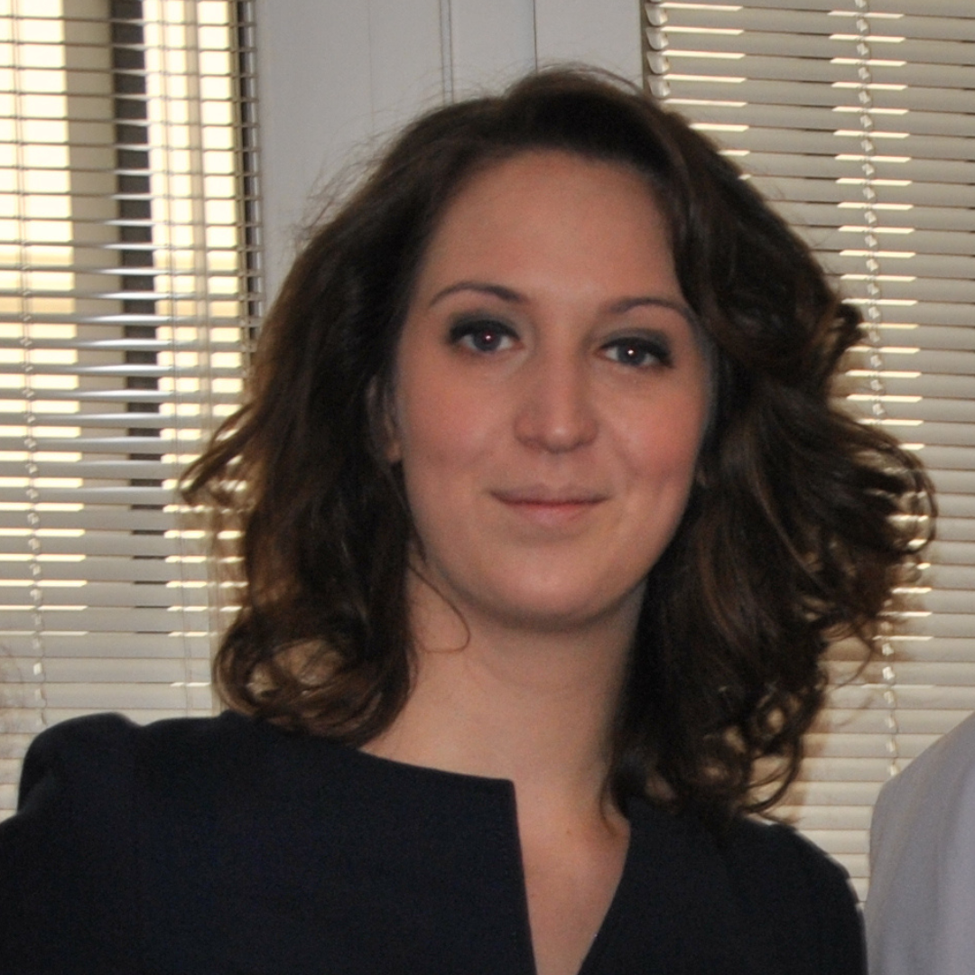 dr Grassi, woman, lecturer from École Universitaire Internationale