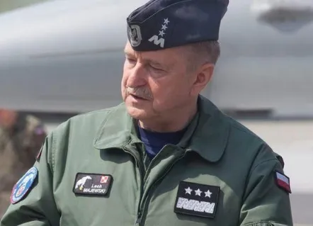 gen Lech Majewski