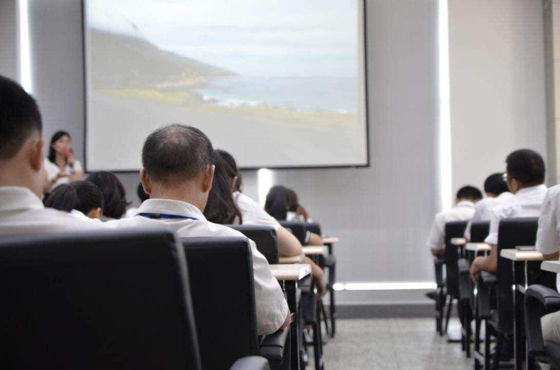 office conference conference room introduction training learning 1177748.jpg d